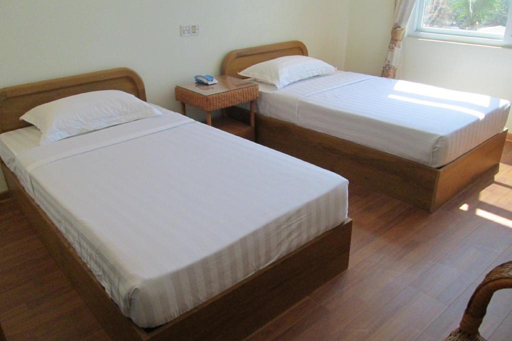 Golden Dream Hotel Мандалей Екстериор снимка