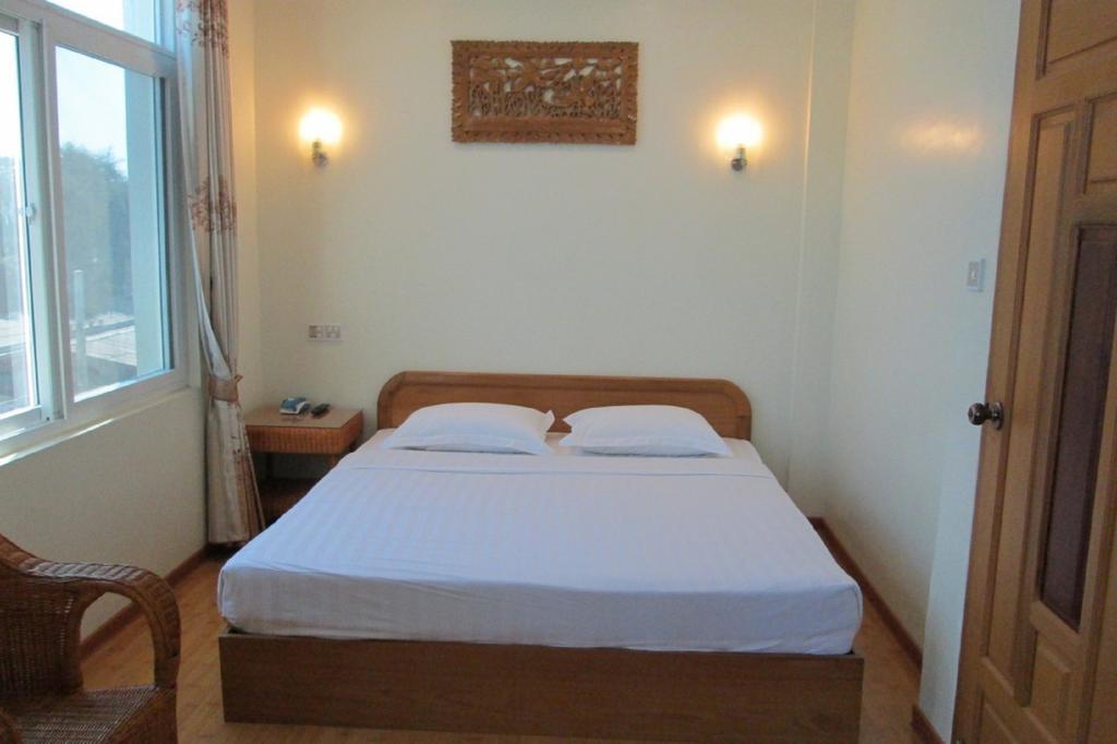 Golden Dream Hotel Мандалей Стая снимка