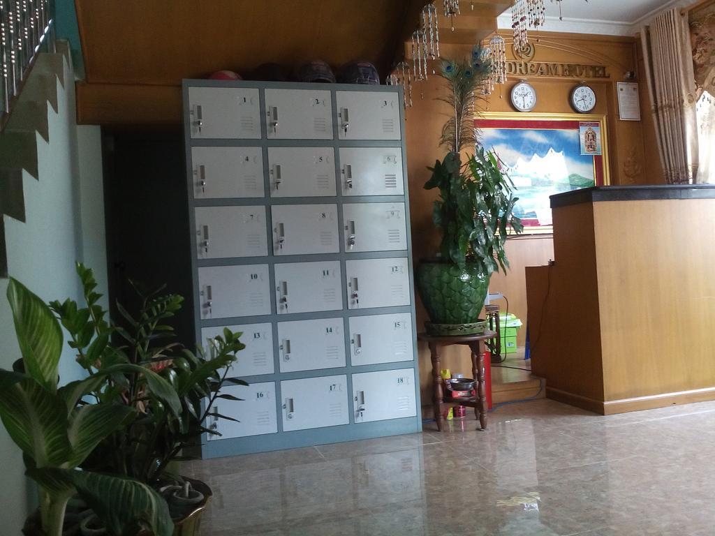 Golden Dream Hotel Мандалей Екстериор снимка