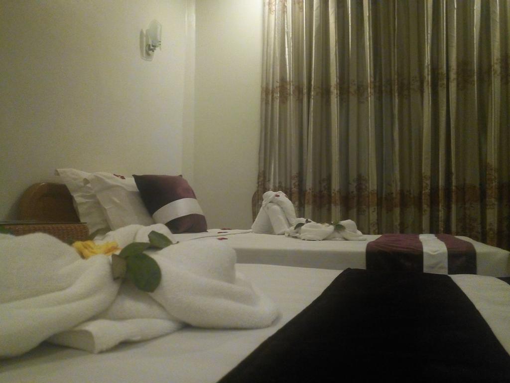 Golden Dream Hotel Мандалей Екстериор снимка